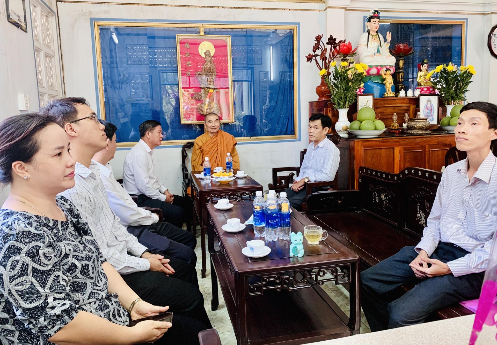 Phái đoàn Uỷ ban MTTQVN tỉnh Đồng Nai và Thành Ủy – UBND – UBMTTQVN TP Biên Hòa chúc mừng Đại lễ Phật Đản Tổ Đình Quan Âm Tu Viện